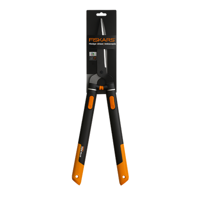 Fiskars HS86 Teleskopik Çit Makası 68-93 cm - ürünün ambalaj ve kullanım görünümü 3